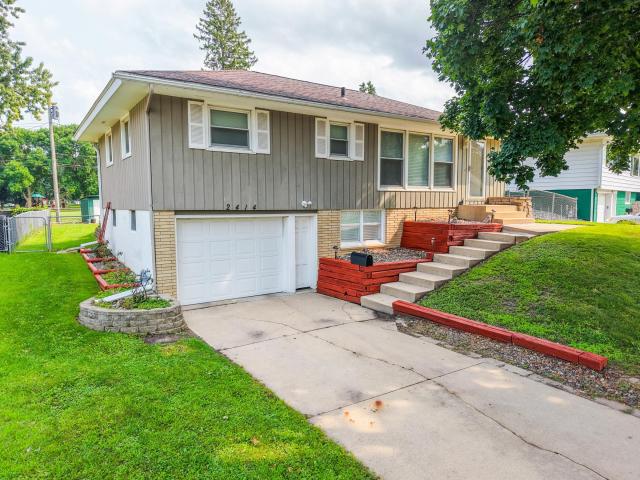 2414 23rd Avenue NW Rochester MN 55901 - MLS# 7124639