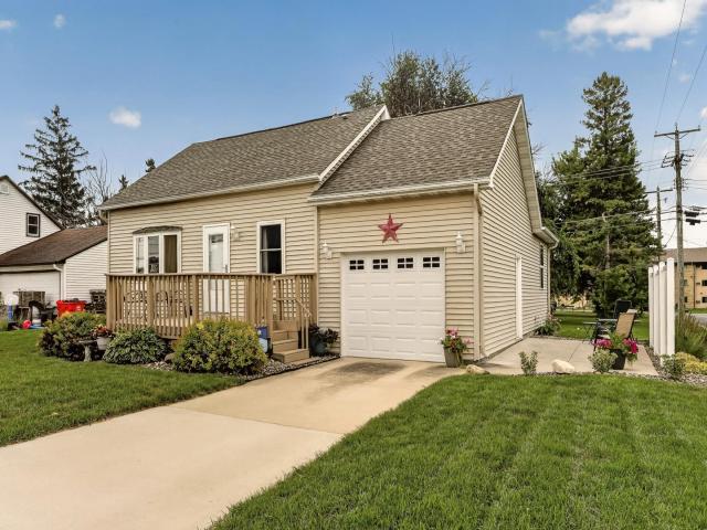 113 1st Street SW Dodge Center MN 55927 - MLS# 7124697