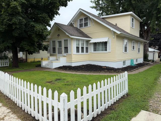 812 Bridge Avenue Albert Lea MN 56007 - MLS# 7124739