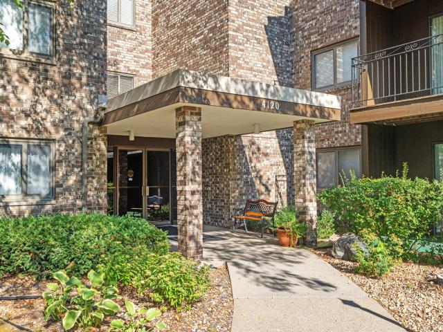 4120 Parklawn Avenue Unit 220 Edina MN 55435 - MLS# 7124801