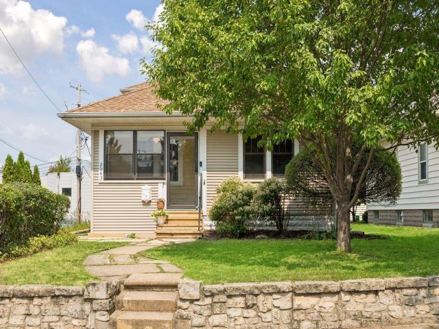 2043 Berkeley Avenue Saint Paul MN 55105 - MLS# 7124870