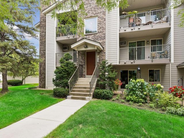 2130 Ridge Drive Unit 23 Saint Louis Park MN 55416 - MLS# 7124874