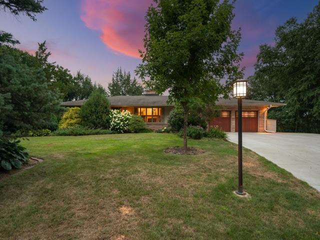 15753 Cedar Ridge Road Eden Prairie MN 55347 - MLS# 7125005