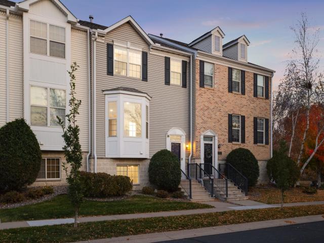 15729 Porchlight Lane Eden Prairie MN 55347 - MLS# 7125062