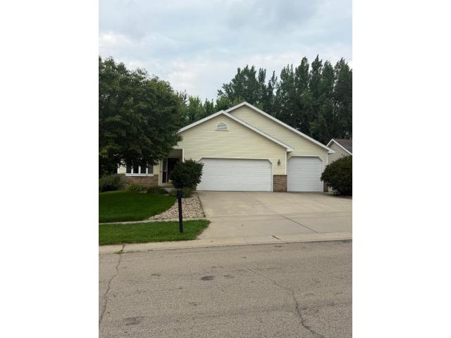3514 42nd Street NW Rochester MN 55901 - MLS# 7125300