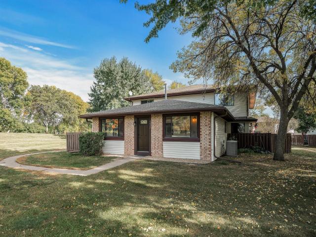 6432 84th Court N Brooklyn Park MN 55445 - MLS# 7125676