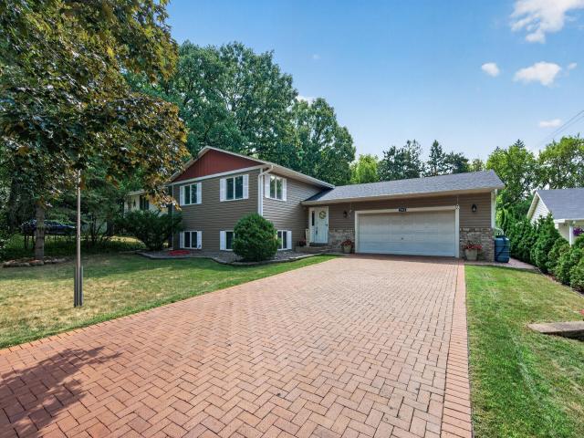 2048 17th Avenue E North Saint Paul MN 55109 - MLS# 7125774