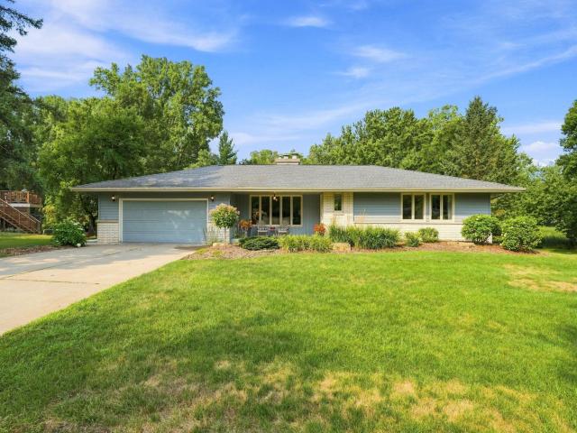 813 Everett Drive Stillwater MN 55082 - MLS# 7125816
