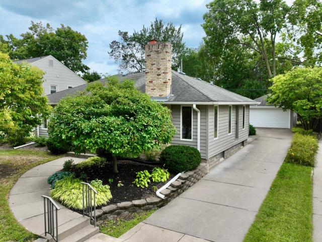 1796 Beechwood Avenue Saint Paul MN 55116 - MLS# 7125822