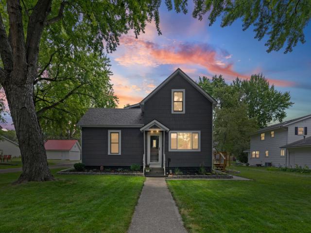 1416 Ford Avenue N Glencoe MN 55336 - MLS# 7125909