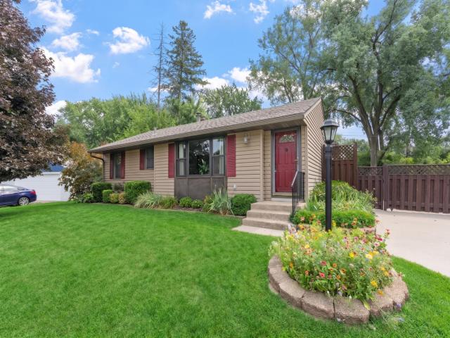3951 Stacker Place Saint Paul MN 55110 - MLS# 7125936