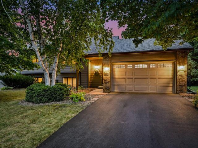 19002 Barrington Drive Eden Prairie MN 55346 - MLS# 7126076