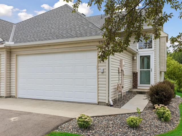 9765 Zinnia Lane N Maple Grove MN 55369 - MLS# 7126135