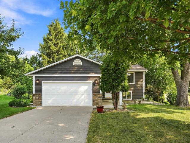 7470 Upper 26th Street N Oakdale MN 55128 - MLS# 7126171