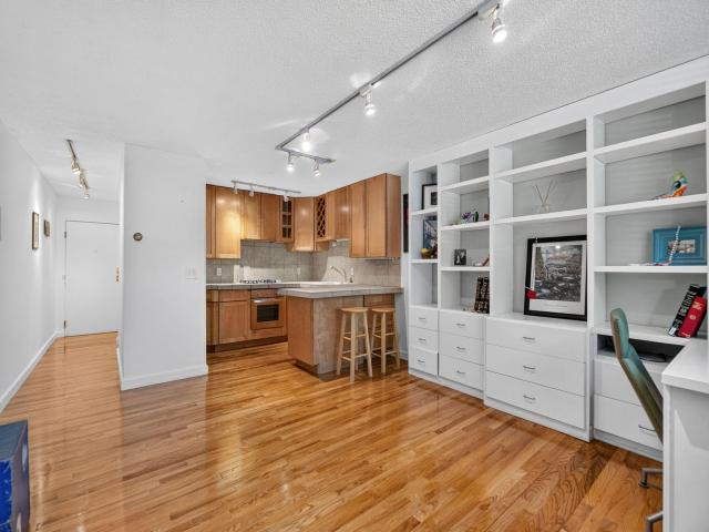 1912 Dupont Avenue S Unit 105 Minneapolis MN 55403 - MLS# 7126375