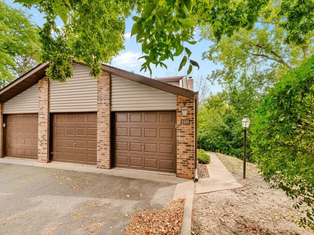 2420 Mendelssohn Lane N Unit 5 Golden Valley MN 55427 - MLS# 7126542