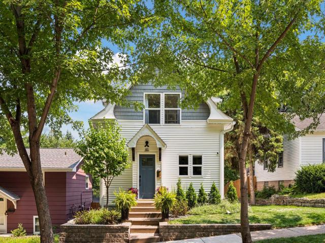 41 Russell Avenue S Minneapolis MN 55405 - MLS# 7126648