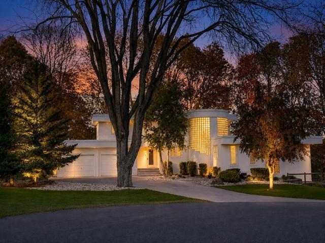 317 Meadow Woods Drive Mankato MN 56001 - MLS# 7127355