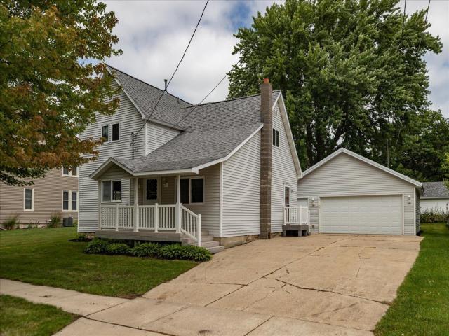 105 4th St NW Kasson MN 55944 - MLS# 7127371