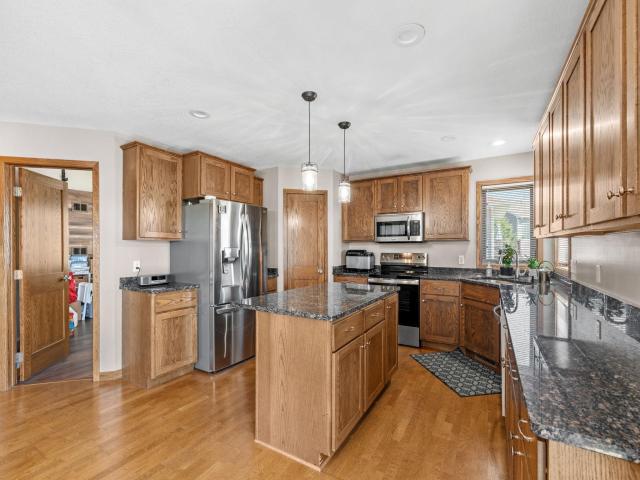 930 Aspen Circle Watertown MN 55388 - MLS# 7127424