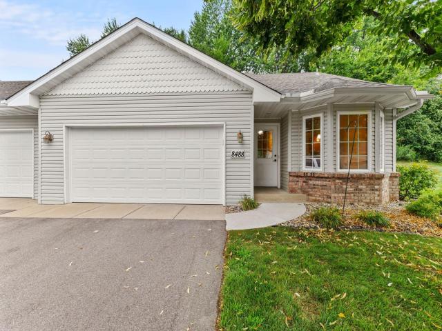 8488 Powers Place Chanhassen MN 55317 - MLS# 7127450