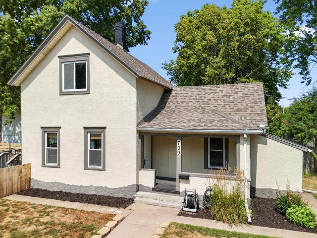709 24th Avenue NE Minneapolis MN 55418 - MLS# 7127748