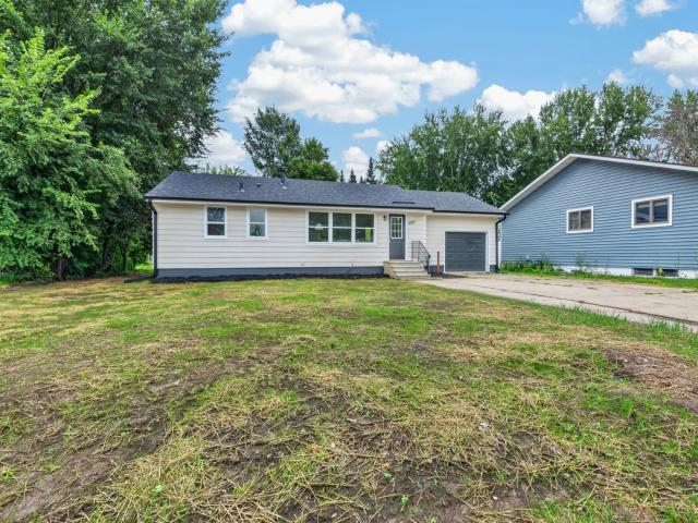 1211 Sunnyside Drive Farmington MN 55024 - MLS# 7127749