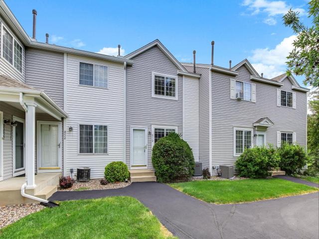 9118 Scarlet Globe Drive Eden Prairie MN 55347 - MLS# 7127802