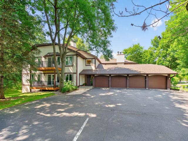 15695 Sussex Drive Minnetonka MN 55345 - MLS# 7128403