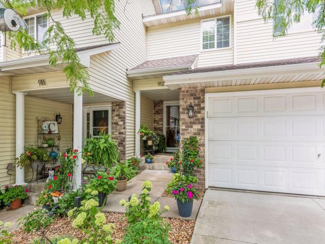 912 Kelly Court Chanhassen MN 55317 - MLS# 7128417