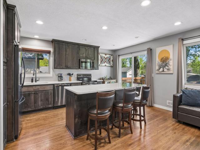 833 Oriole Drive Apple Valley MN 55124 - MLS# 7128478