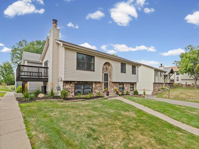 3531 Pilgrim Lane N Plymouth MN 55441 - MLS# 7128807