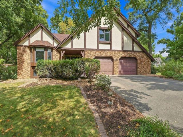 7885 Lower 139th Court Apple Valley MN 55124 - MLS# 7128840