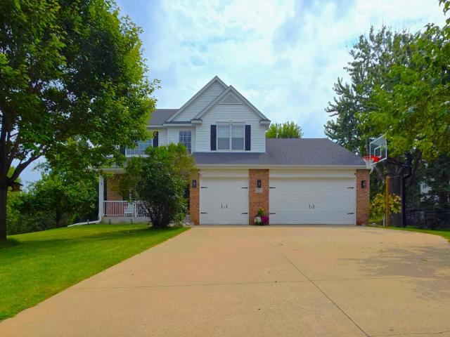 2051 Highgate Circle Chanhassen MN 55317 - MLS# 7128883