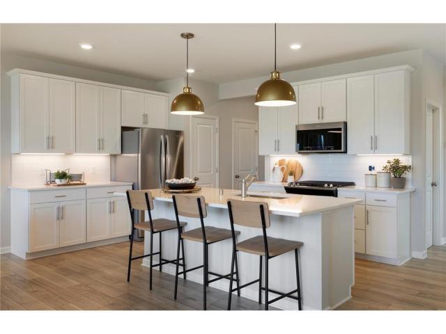 17978 Genoa Drive Lakeville MN 55044 - MLS# 7128936