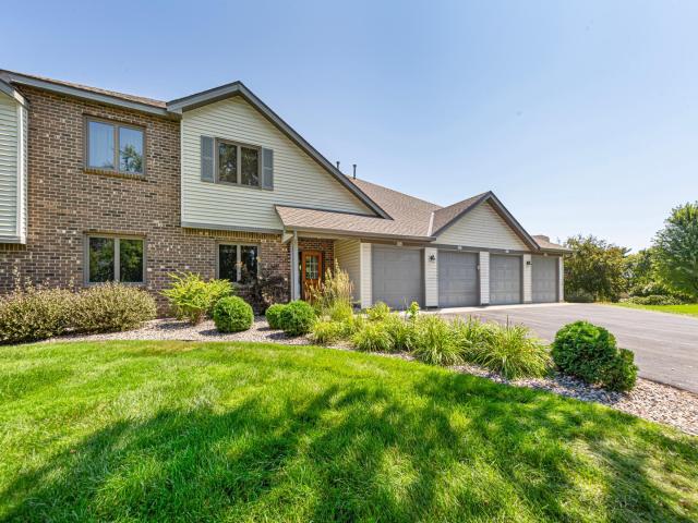 7250 Hunters Run Eden Prairie MN 55346 - MLS# 7129208