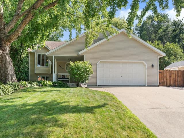 1939 Greenwood Drive NE Owatonna MN 55060 - MLS# 7129527
