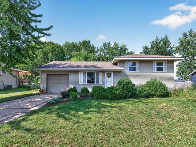 958 Cortland Drive Apple Valley MN 55124 - MLS# 7129668