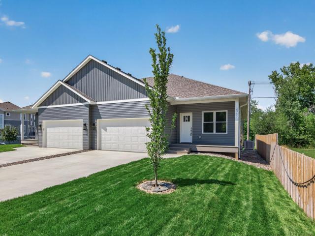 2357 7th Ave E North Saint Paul MN 55109 - MLS# 7129779