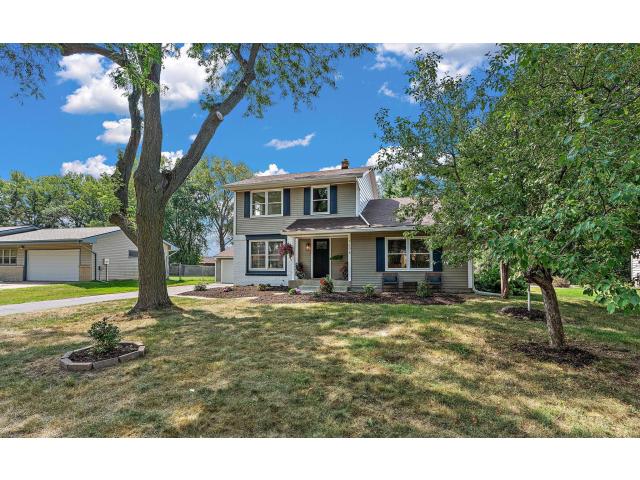 1694 Hinton Trail N Oakdale MN 55128 - MLS# 7129790