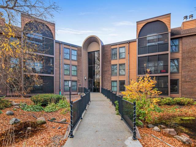 9600 Portland Avenue S Unit 209 Bloomington MN 55420 - MLS# 7130120