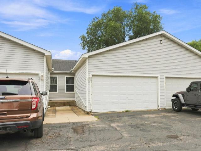 207 Shawnee Trail Shakopee MN 55379 - MLS# 7130121