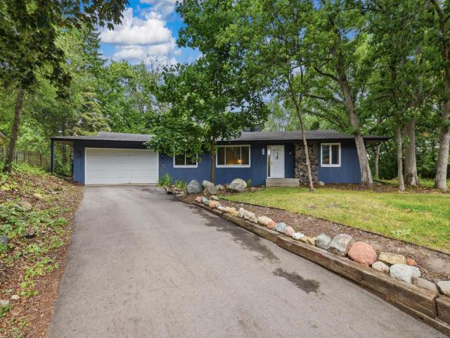 135 Sabra Court Apple Valley MN 55124 - MLS# 7130274