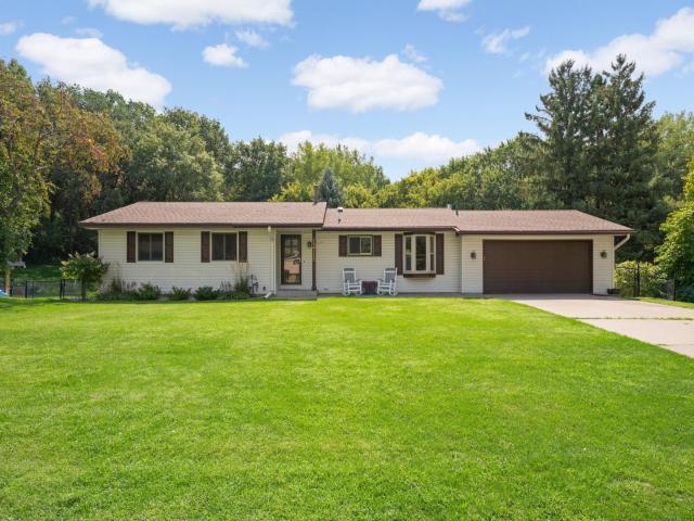 13712 E Wellington Crescent Burnsville MN 55337 - MLS# 7130561
