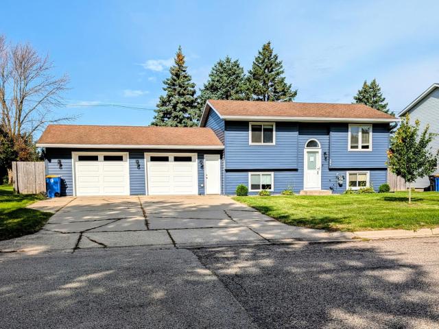 404 Kim Lane Owatonna MN 55060 - MLS# 7130620