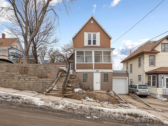 118 1st Street SW Faribault MN 55021 - MLS# 7130780