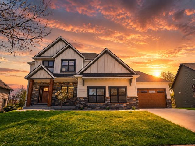 1702 Ancaster Drive Byron MN 55920 - MLS# 7130899