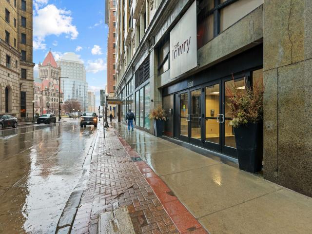 350 Saint Peter Street Unit 512 Saint Paul MN 55102 - MLS# 7131000