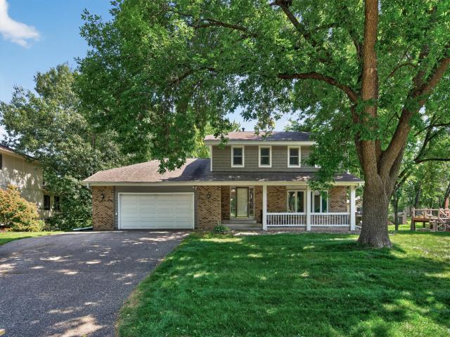 10141 Laurel Drive Eden Prairie MN 55347 - MLS# 7131069