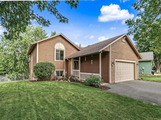 16781 Jonquil Trail Lakeville MN 55044 - MLS# 7131250